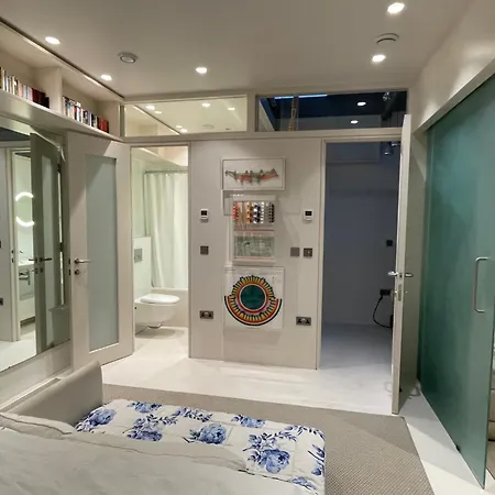 Modern Self-Contained Ground And Basement Studios London Exterior photo