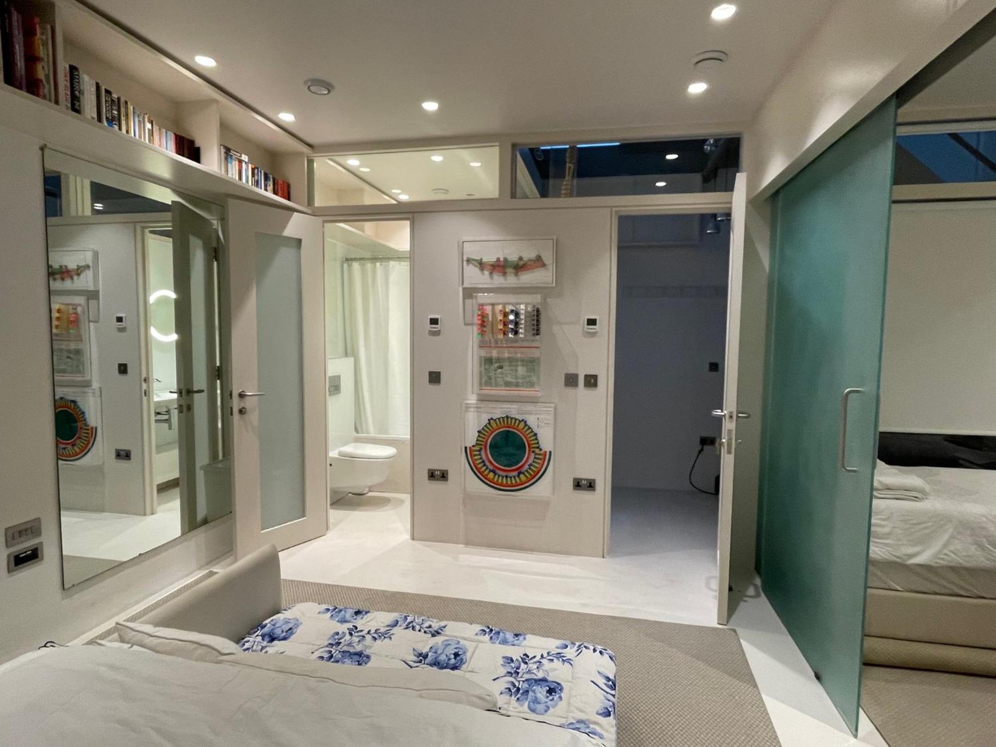 Апартаменты Modern Self-contained Ground And Basement *