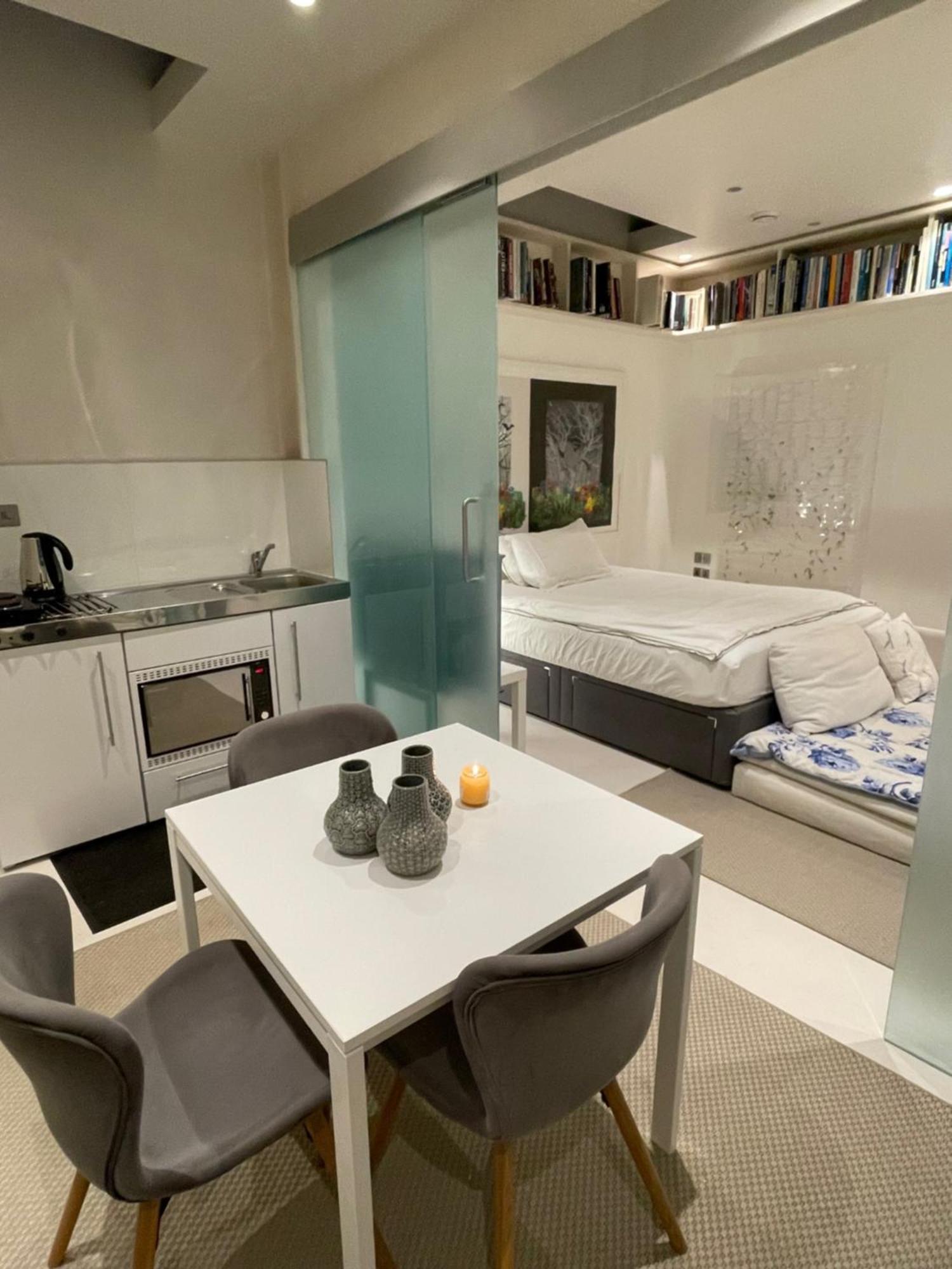 Апартаменты Modern Self-contained Ground And Basement